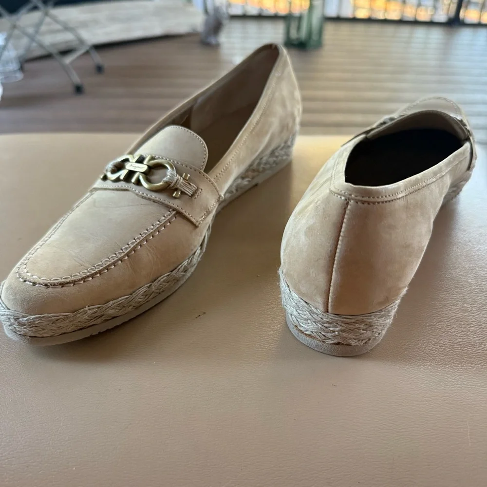 Salvatore Ferragamo Beige Suede Leather Espadrille Loafer Size 9 AA
